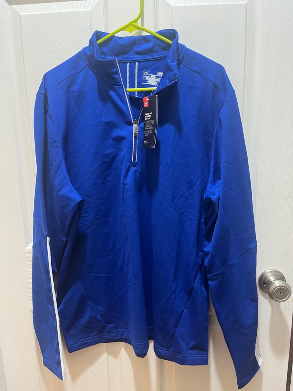 Under Armour Men's Quarter-Zip Active Jacket - Royal Blue w/white stripe. Mens L